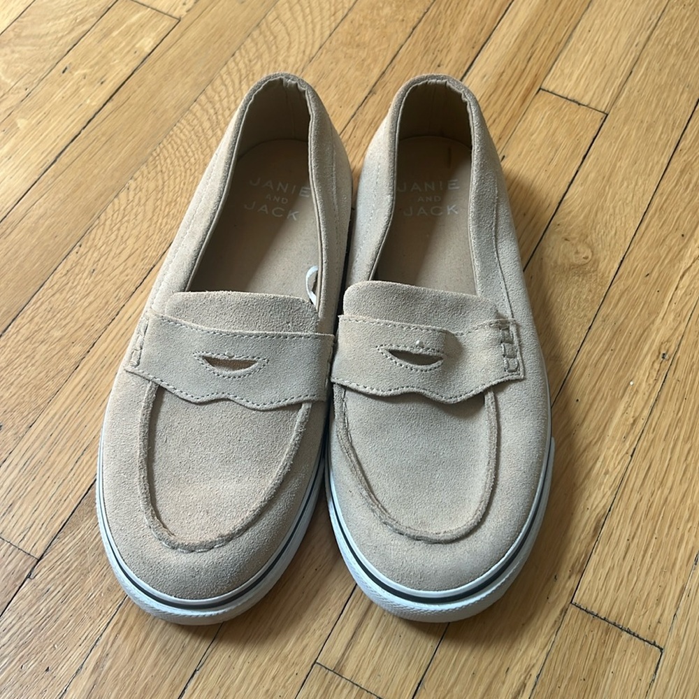 Like new Janie and Jack penny loafers.